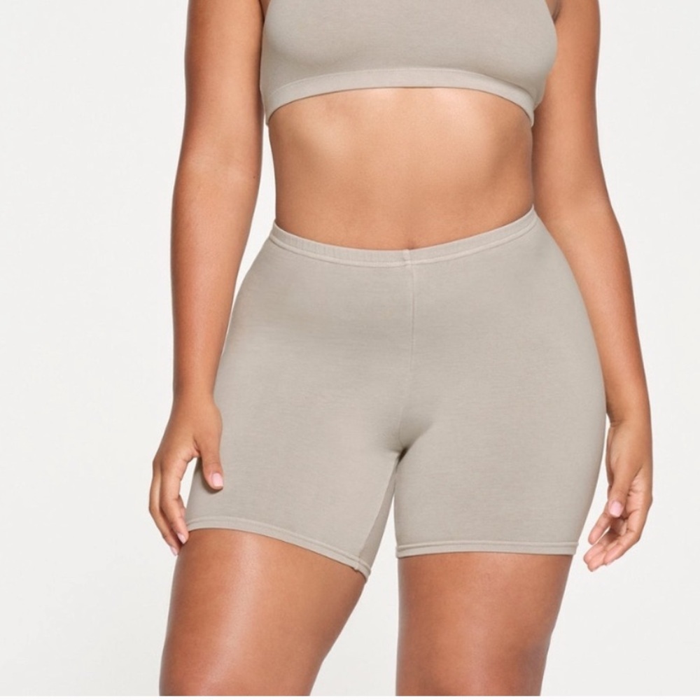 SKIMS Outdoor Bike Short -Stone Athletic Shorts